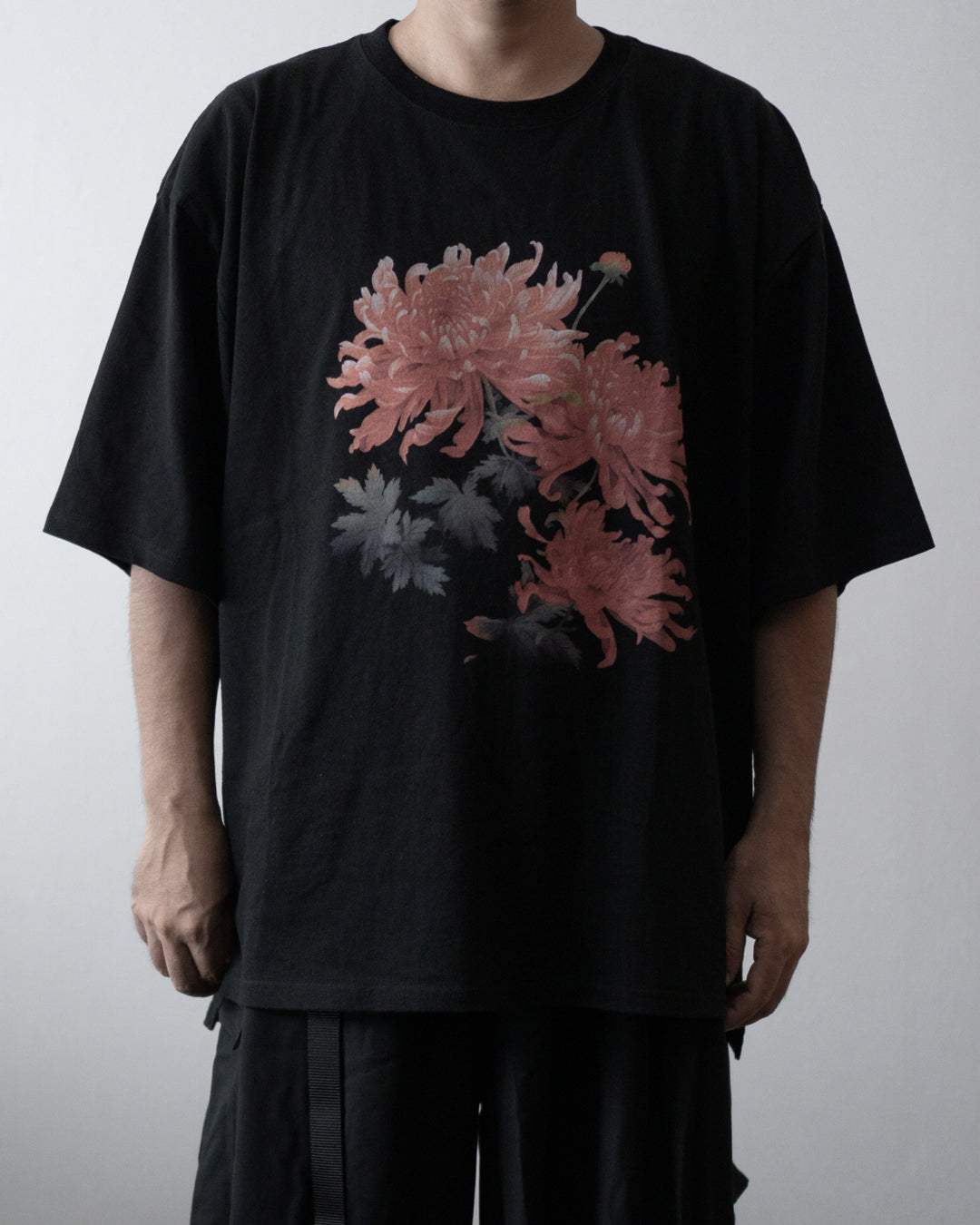 ♤♥RED CHRYSANTHEMUM BIG T-SHIRT – Black Gravity