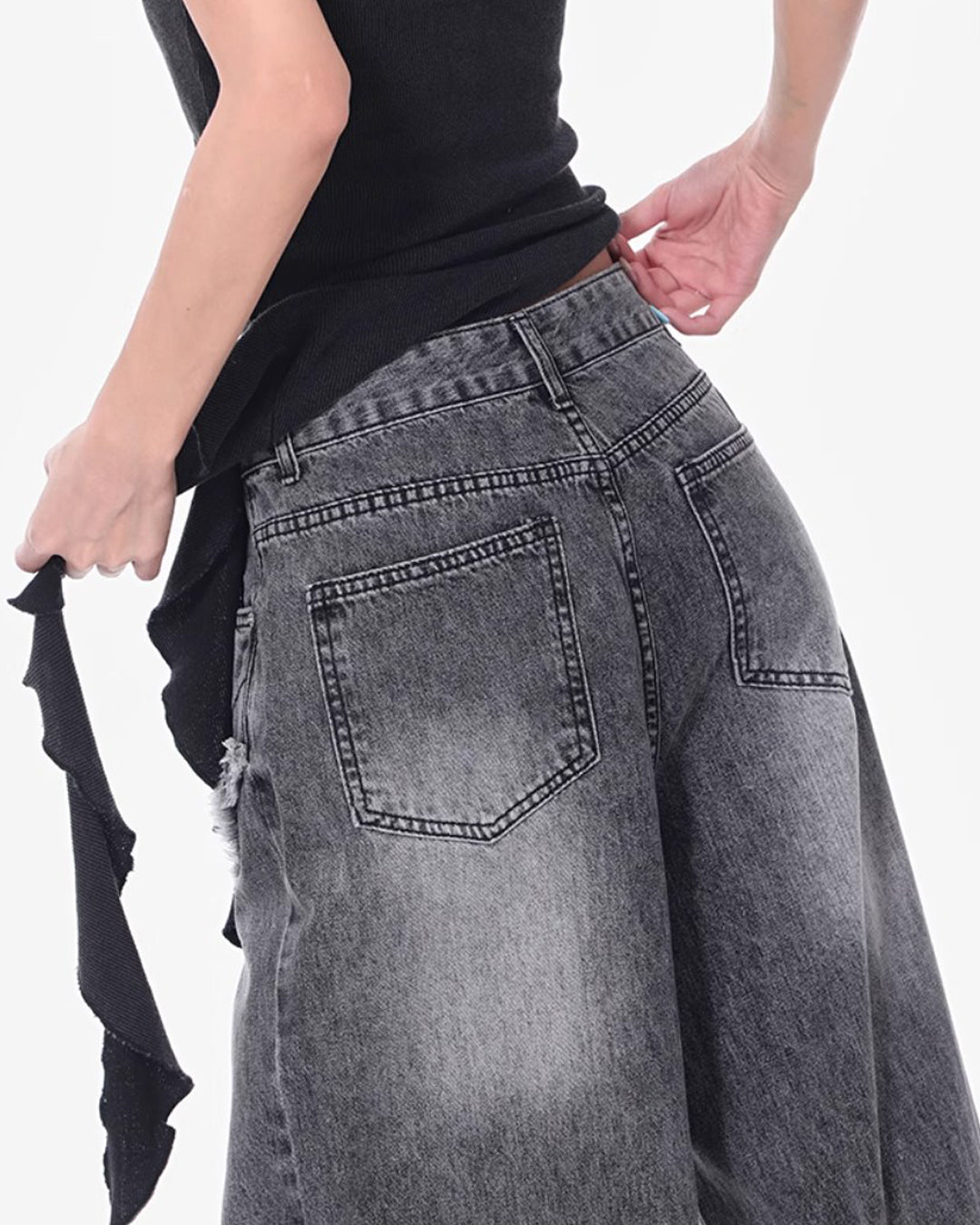 ♥CUT-OUT CURVE PANEL WIDE DENIM