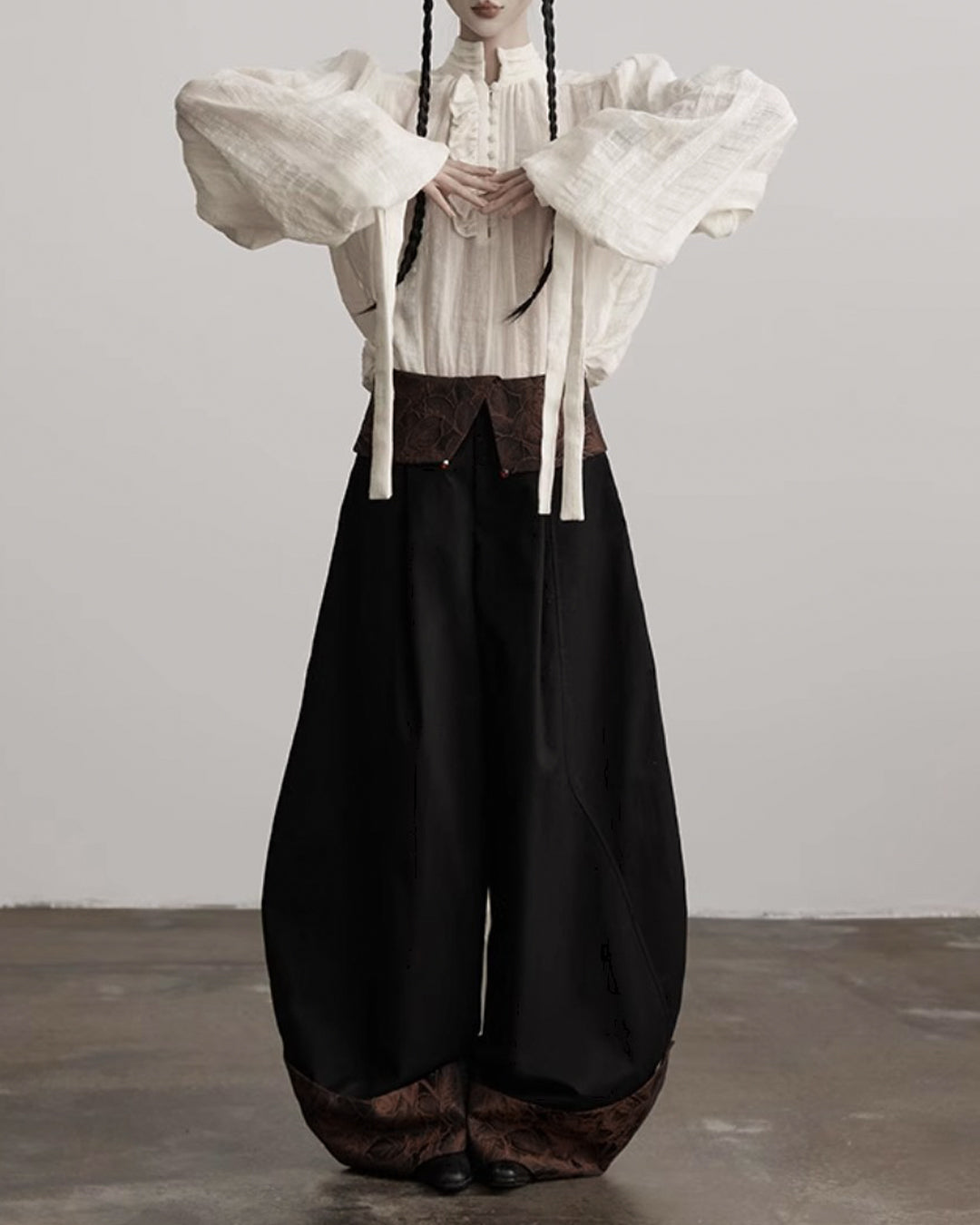 ♥CONTRAST COLLAR BARREL LEG PANTS