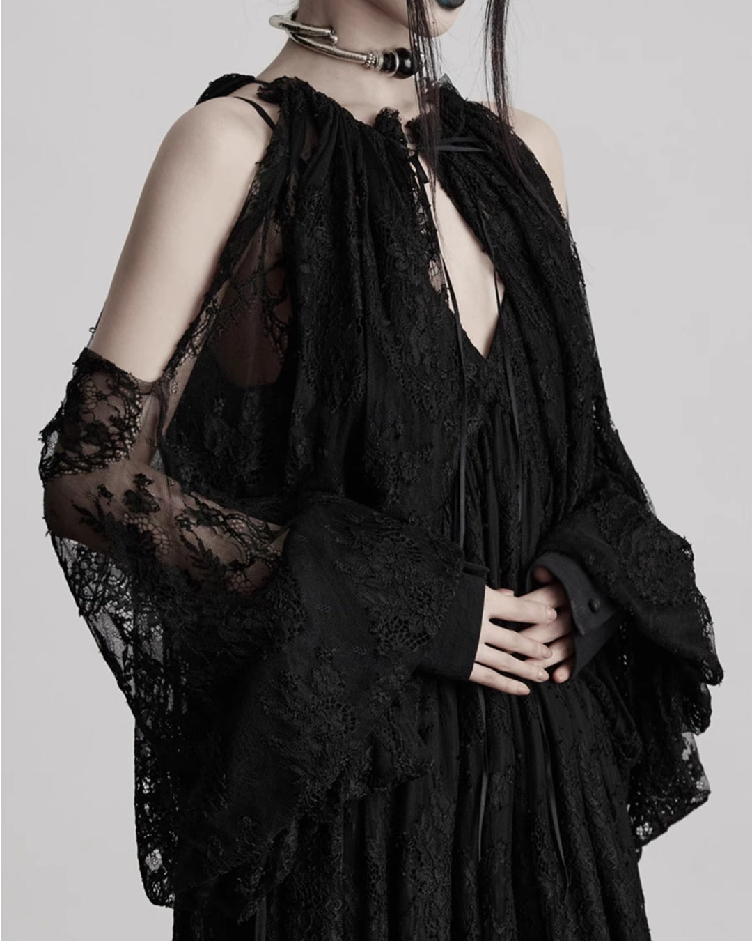 ♥LACE WING SLEEVE SHAWL
