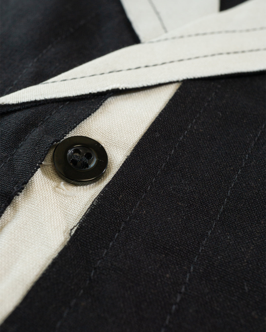 ♥RAW EDGE PANEL SHIRT