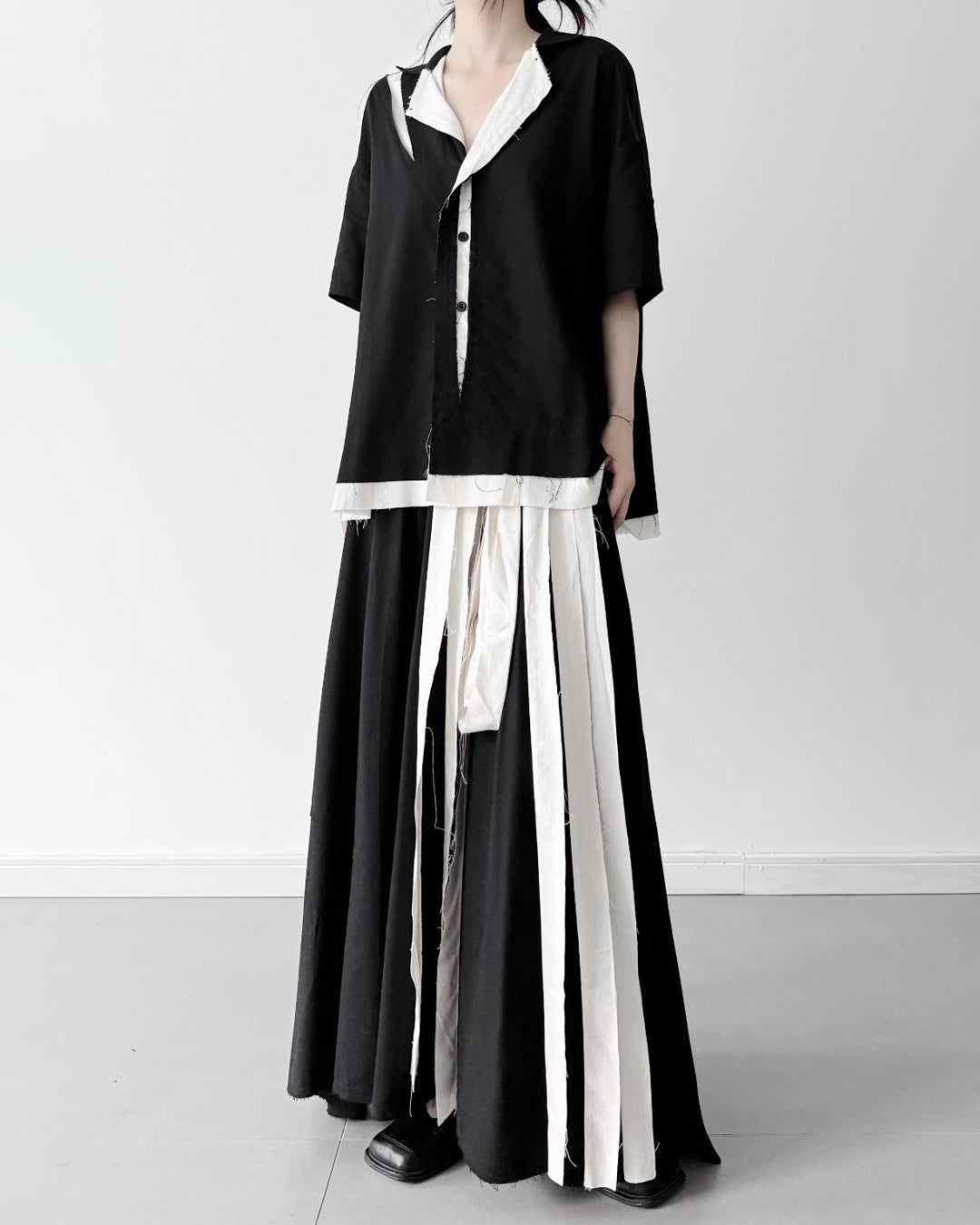 ♥RAW EDGE STRIP SKIRT