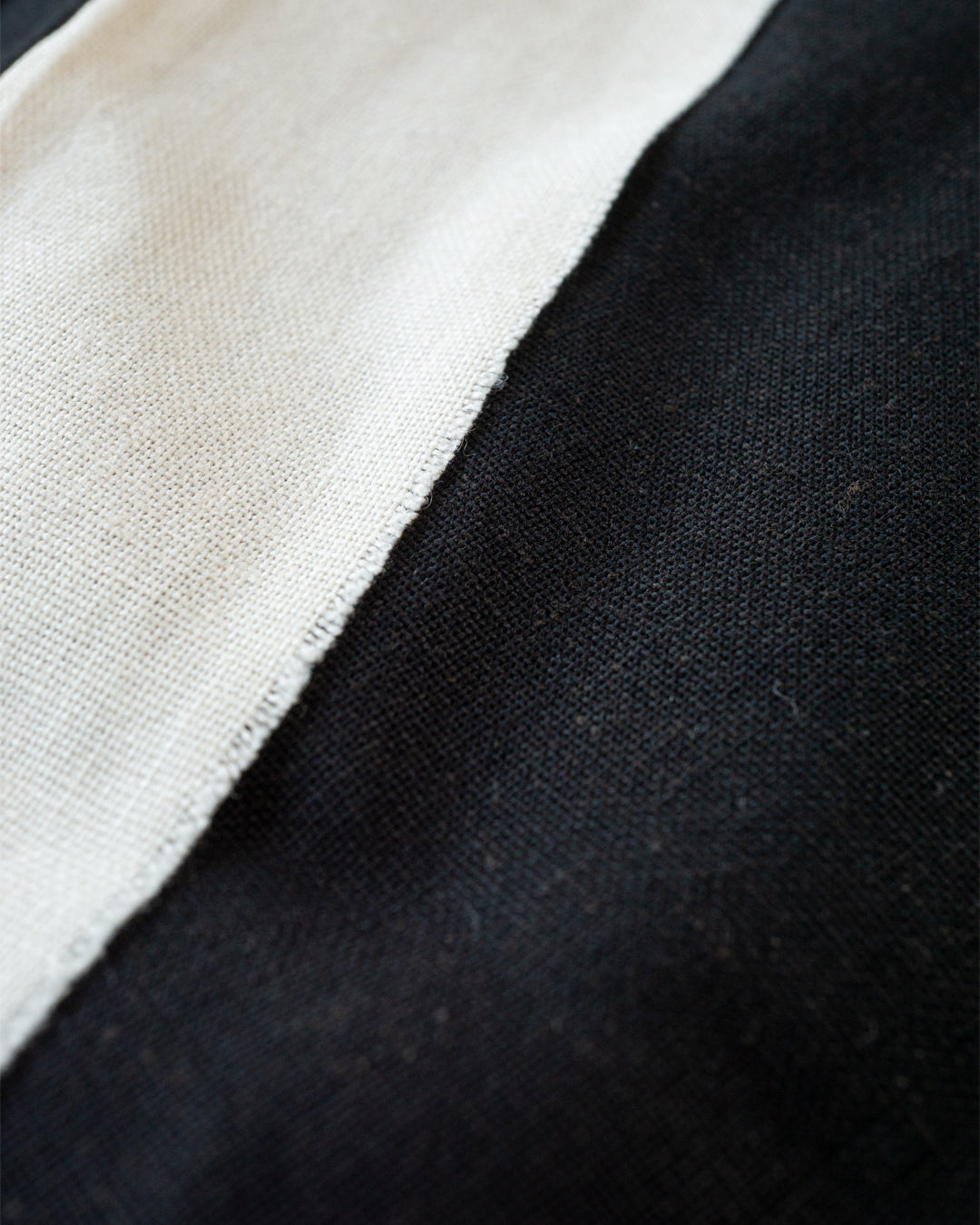 ♥RAW EDGE STRIP SKIRT