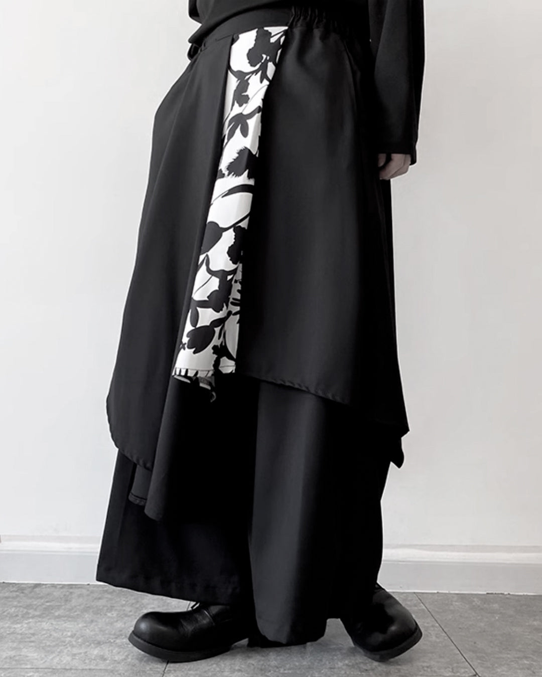 FELT/BUTTERFLY GARDEN PANT / BLACK www.fayrouz.ch