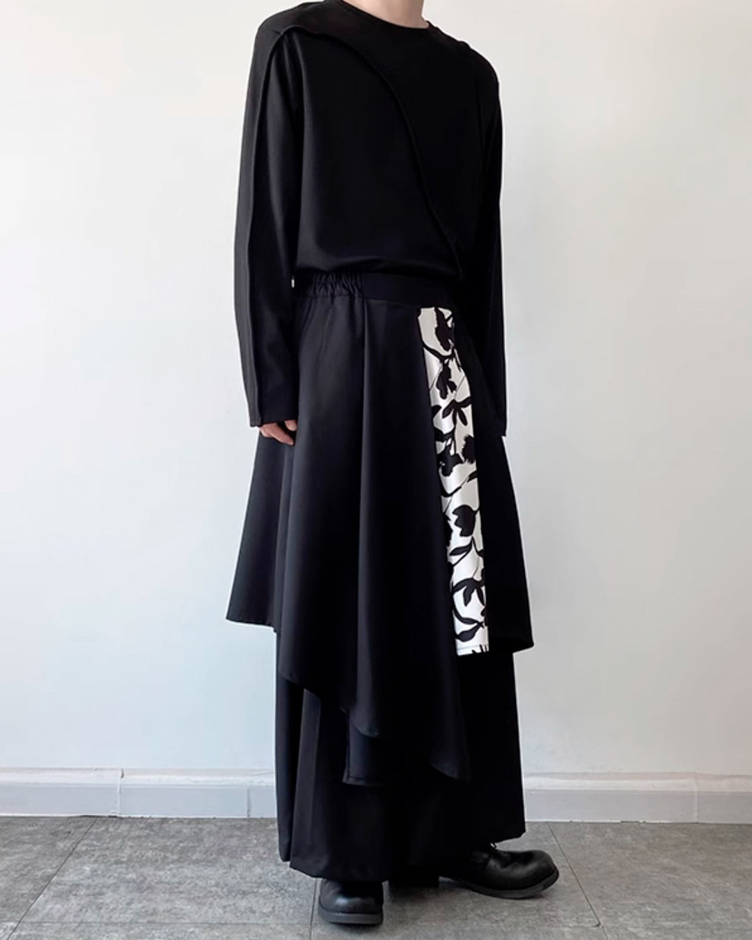 ♠FLOWER SILHOUETTE DESIGN WIDE PANTS