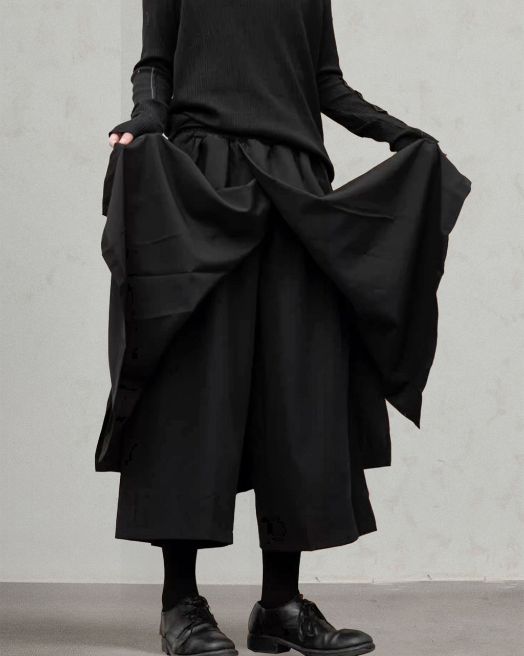 ♠MULTI LAYERED WIDE CROPPED PANTS