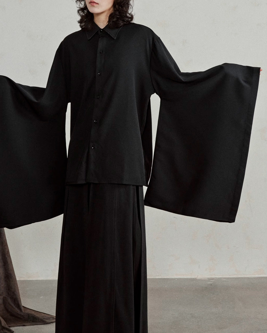 ♠WIDE SLEEVE DRAPED SHIRT
