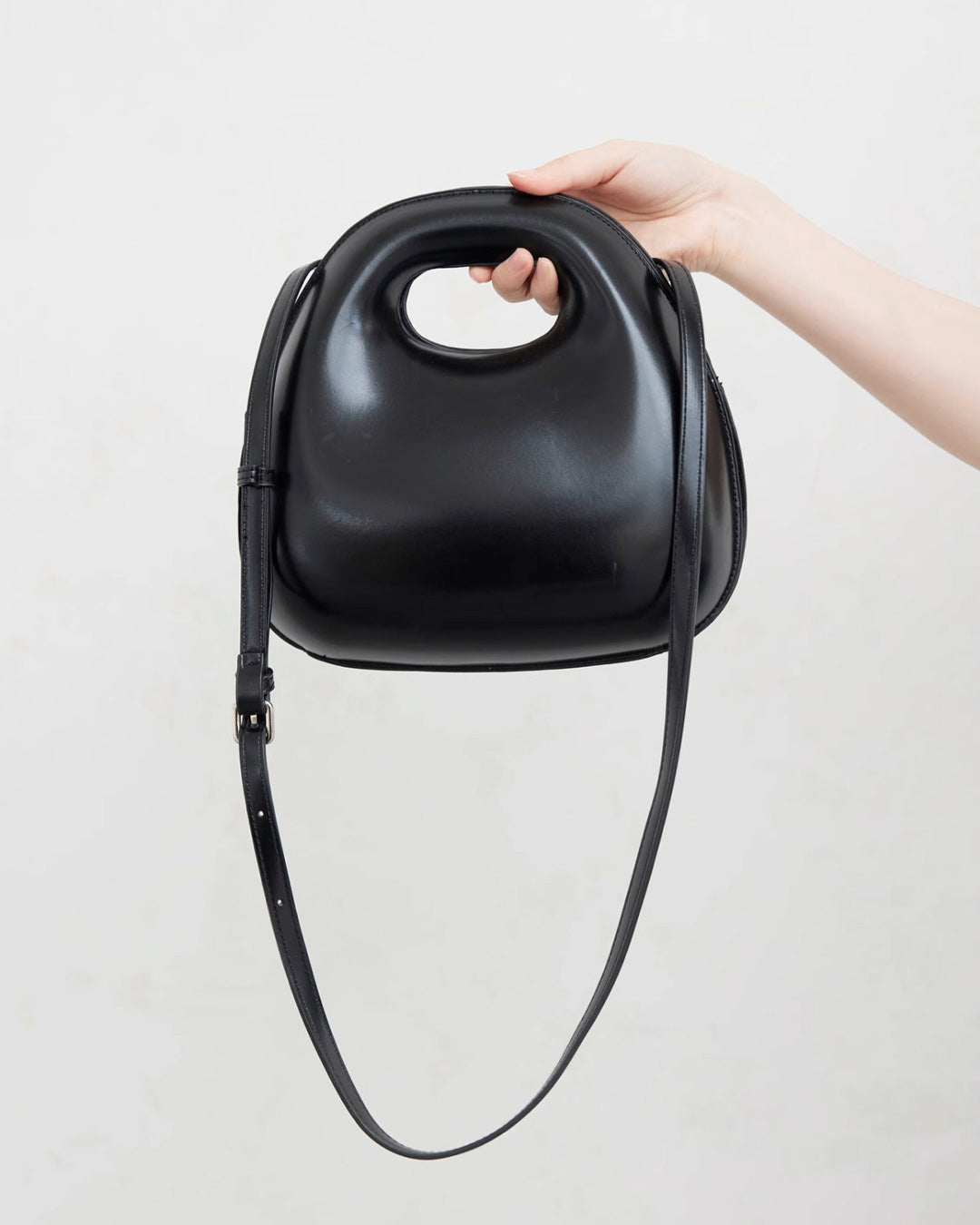 ♠♥ROUND SHOULDER BAG