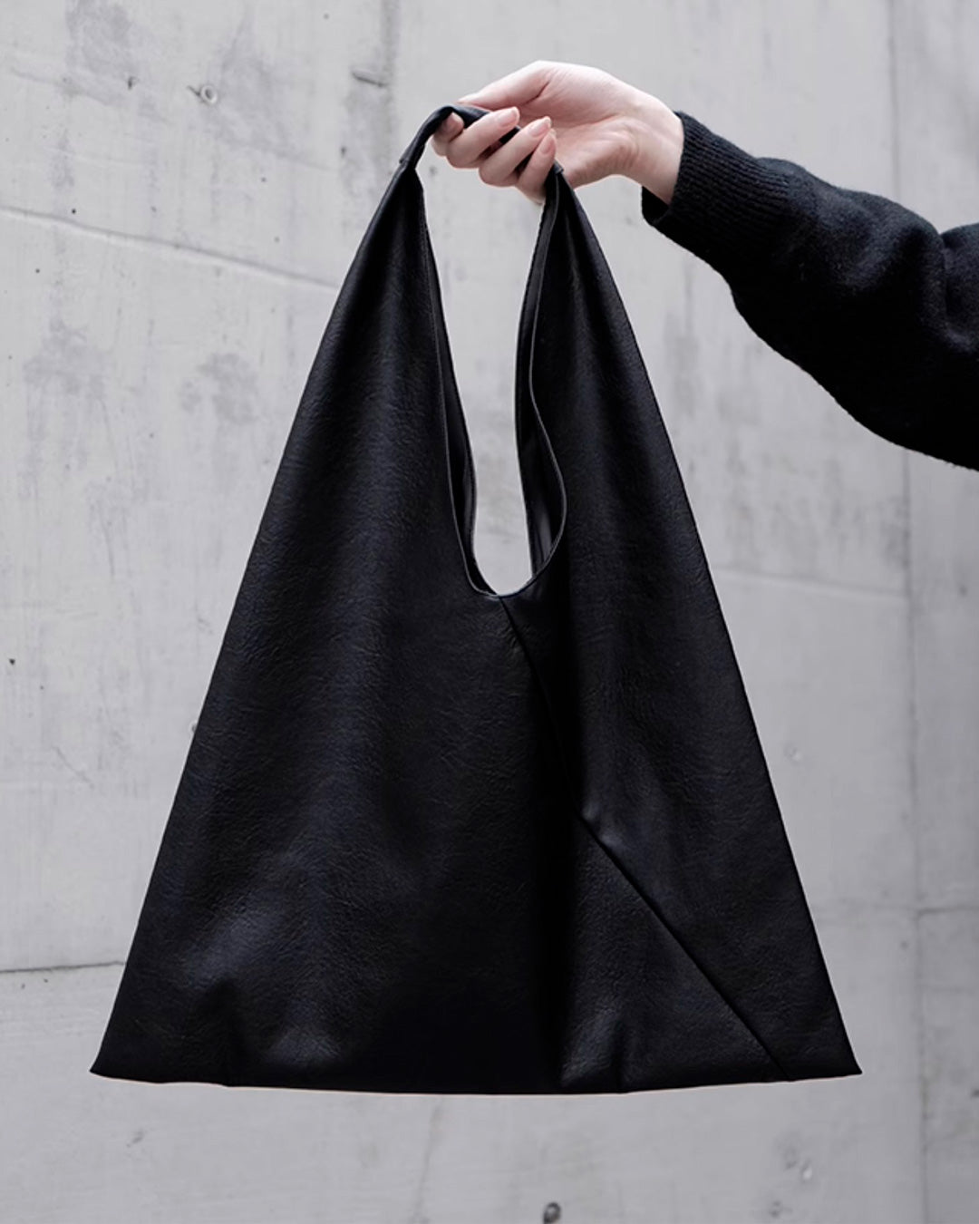 ♠♥FAKE LEATHER TRIANGLE  BAG