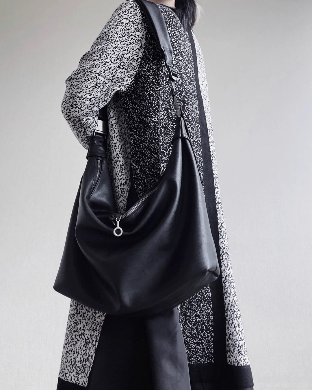 ♠♥WIDE STRAP FAUX LEATHER SHOULDER BAG