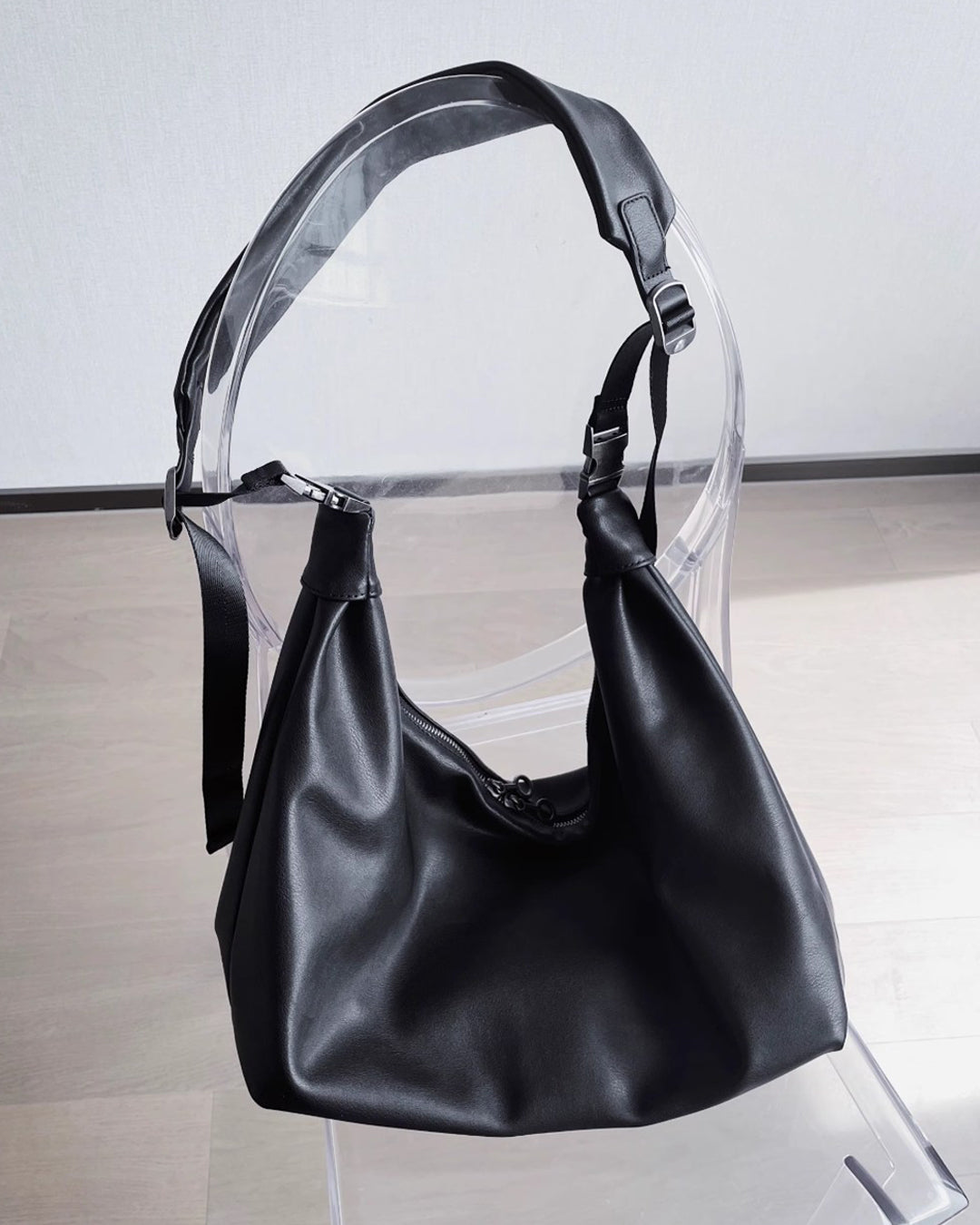 ♠♥WIDE STRAP FAUX LEATHER SHOULDER BAG