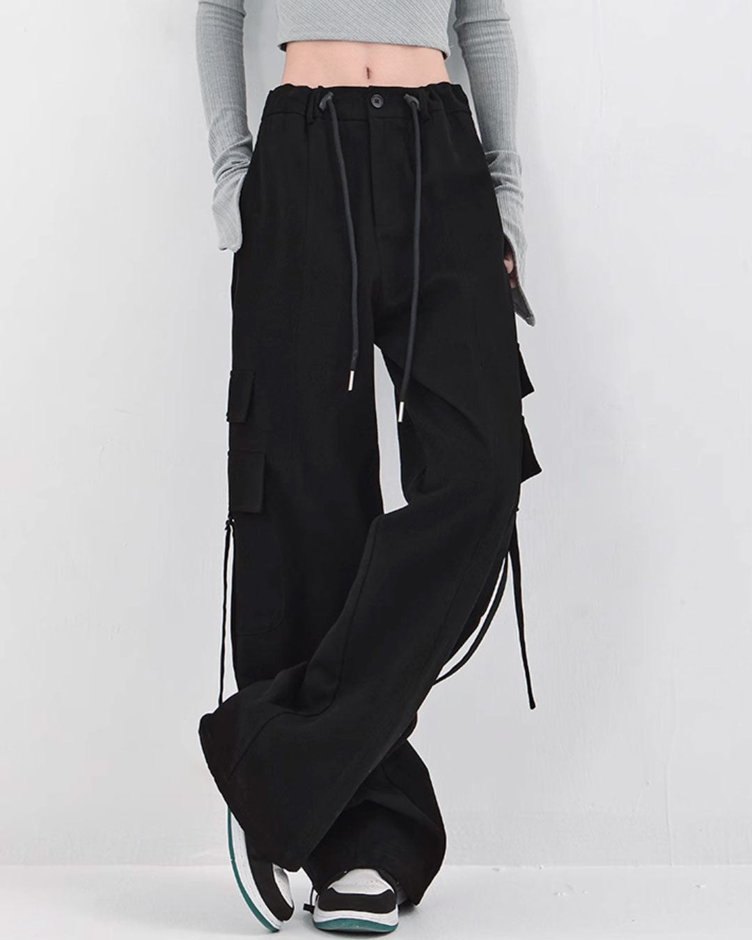 ♤♥CARGO WIDE PANTS – Black Gravity