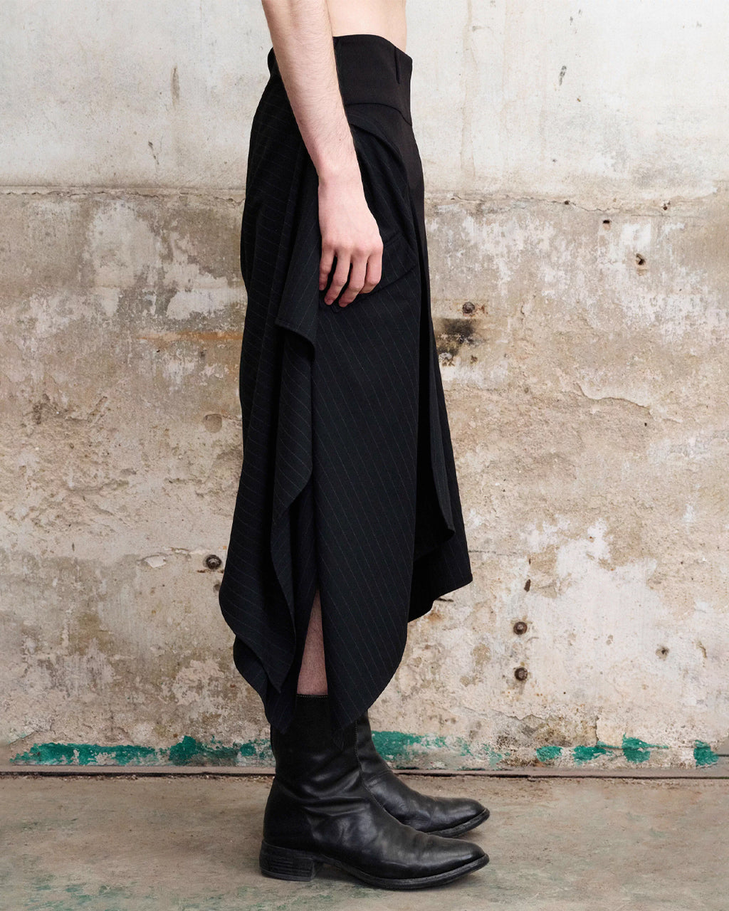 ♠♥ DRAPE PANEL SHORTS