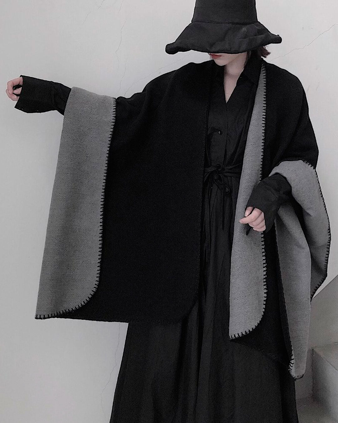 ♠♥REVERSIBLE CLOAK STOLE