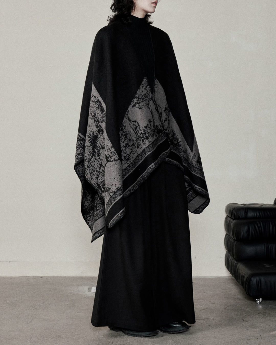 ♠♥REVERSIBLE ANIMAL PRINT STOLE