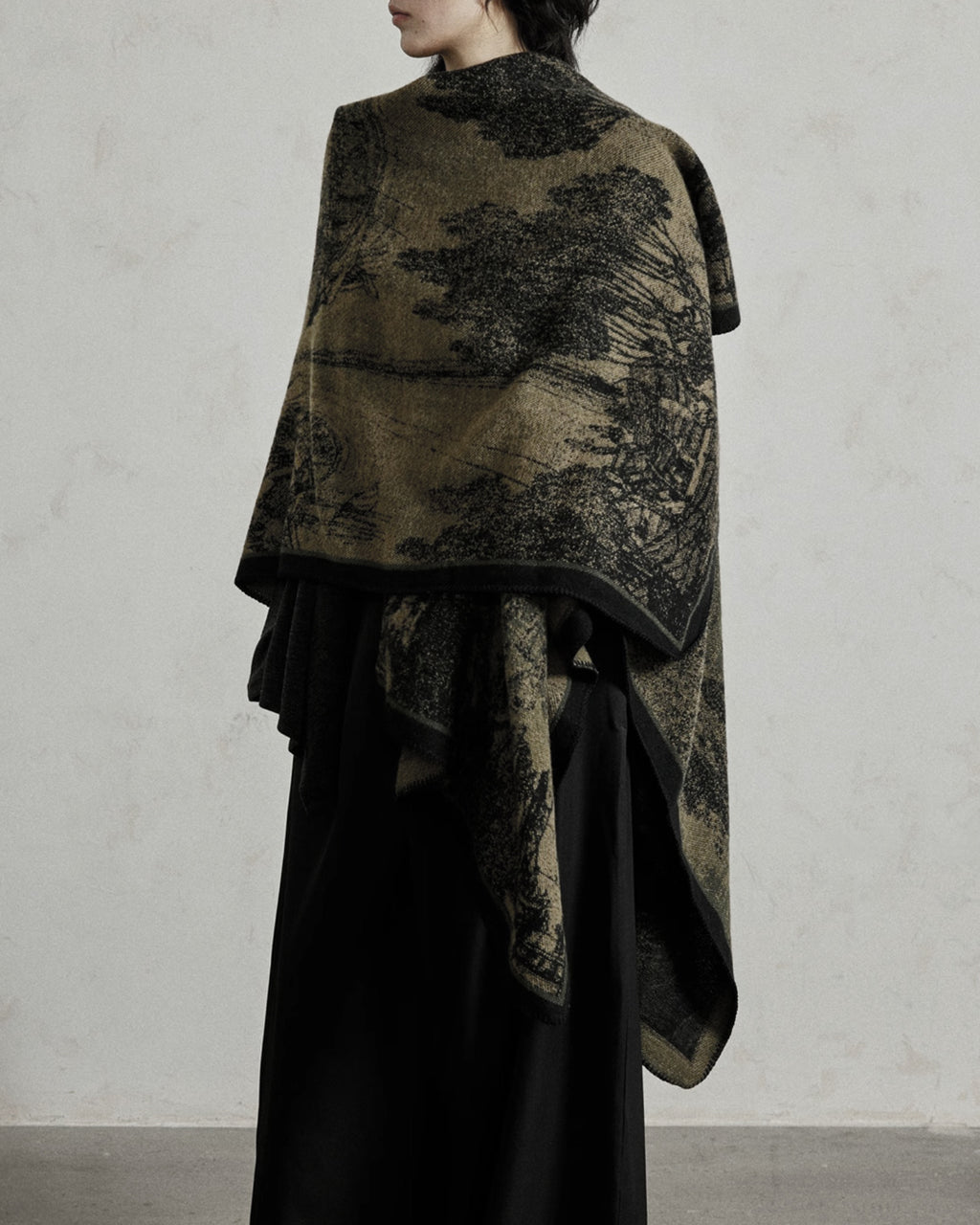 ♠♥REVERSIBLE NATURE PRINT STOLE