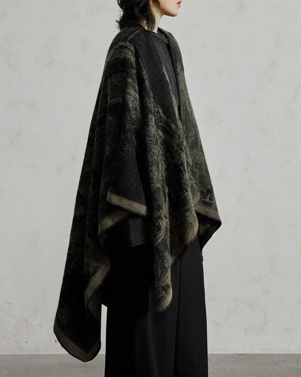 ♠♥REVERSIBLE NATURE PRINT STOLE