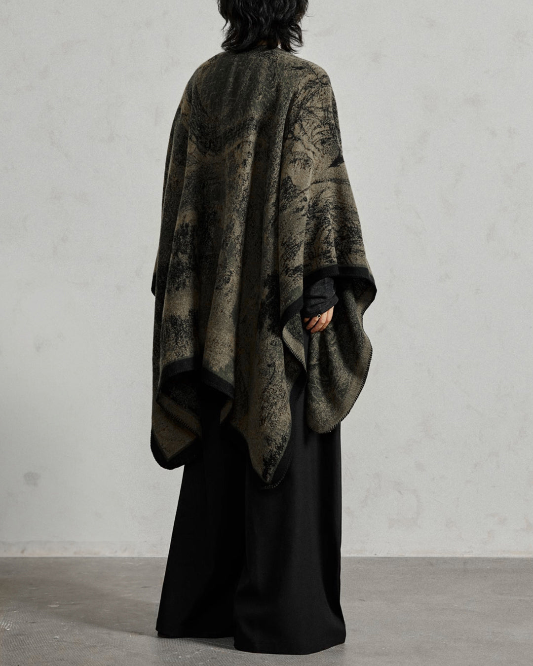 ♠♥REVERSIBLE NATURE PRINT STOLE