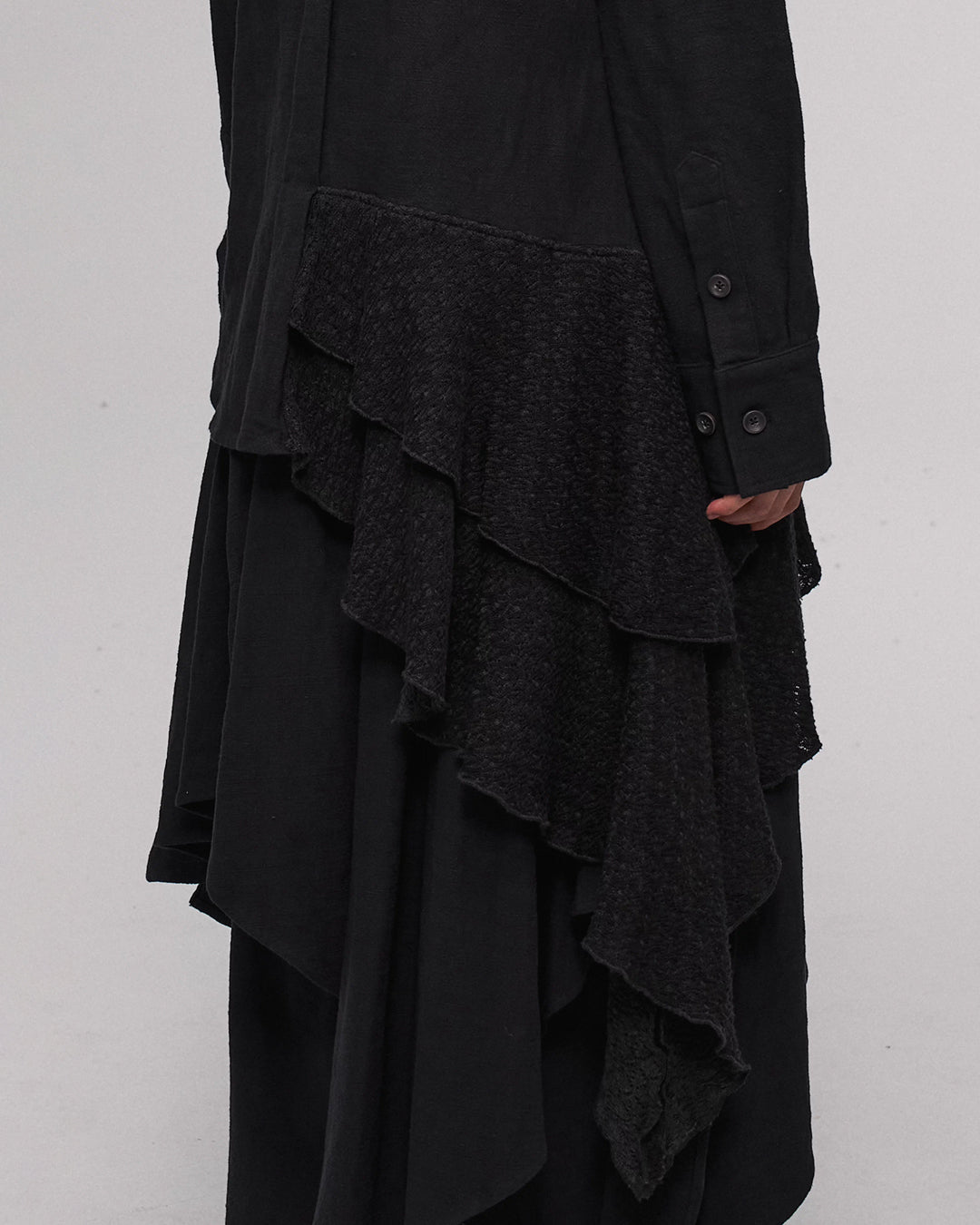 ♠♥ASYMMETRIC RUFFLE LAYERED SHIRT