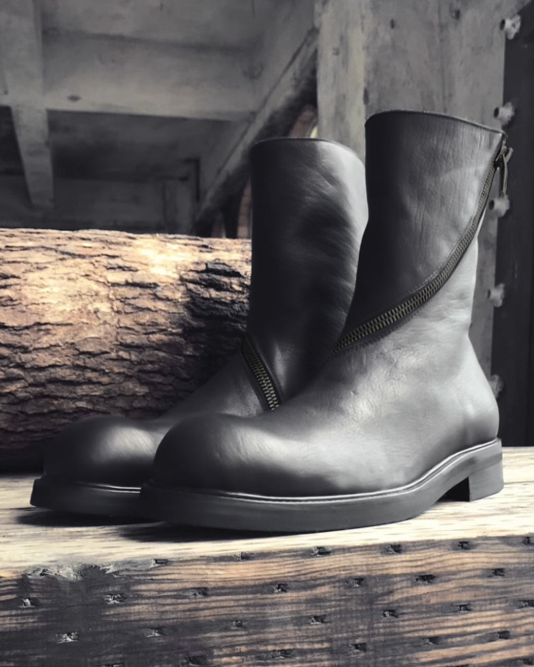 ♠♥ASYMMETRY ZIPPER BOOTS