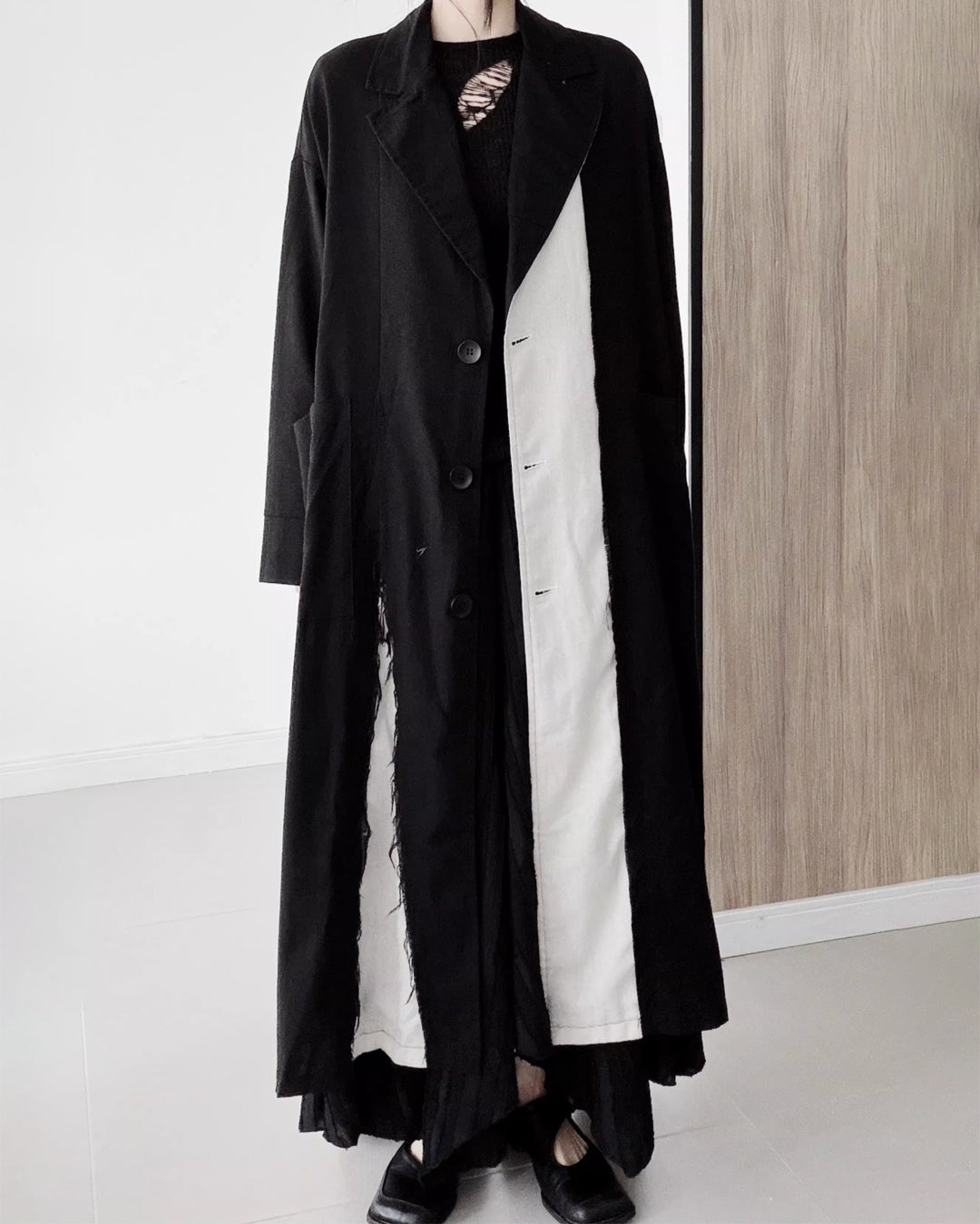 ♥ASYMMETRIC RAW-EDGE CUTAWAY LONG COAT