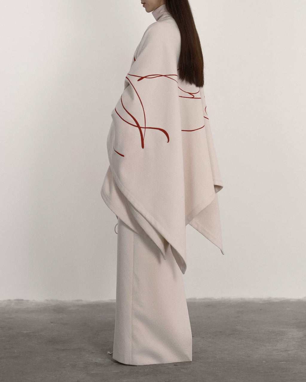 ♥SWALLOW EMBROIDERED MULTI-WAY CAPE