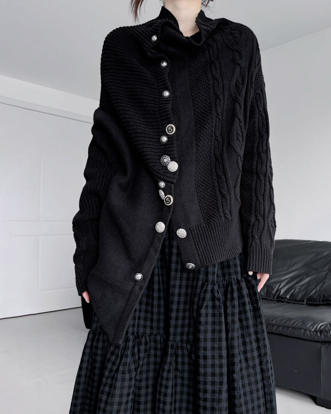 ♥ASYMMETRIC TEXTURE MIX KNIT CARDIGAN – Black Gravity