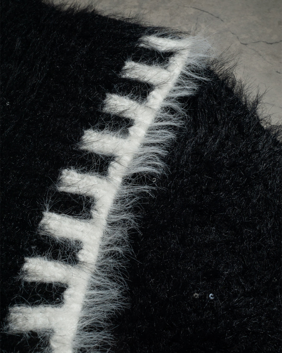 ♥GLITTER SHAGGY LINE RIB KNIT