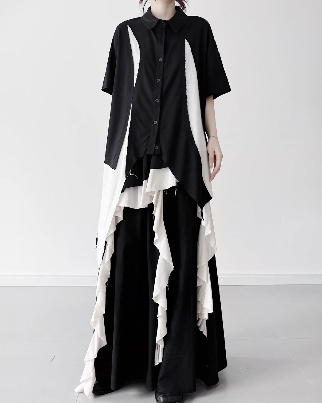 ♥RAW EDGE DRAPE PANEL SHIRT