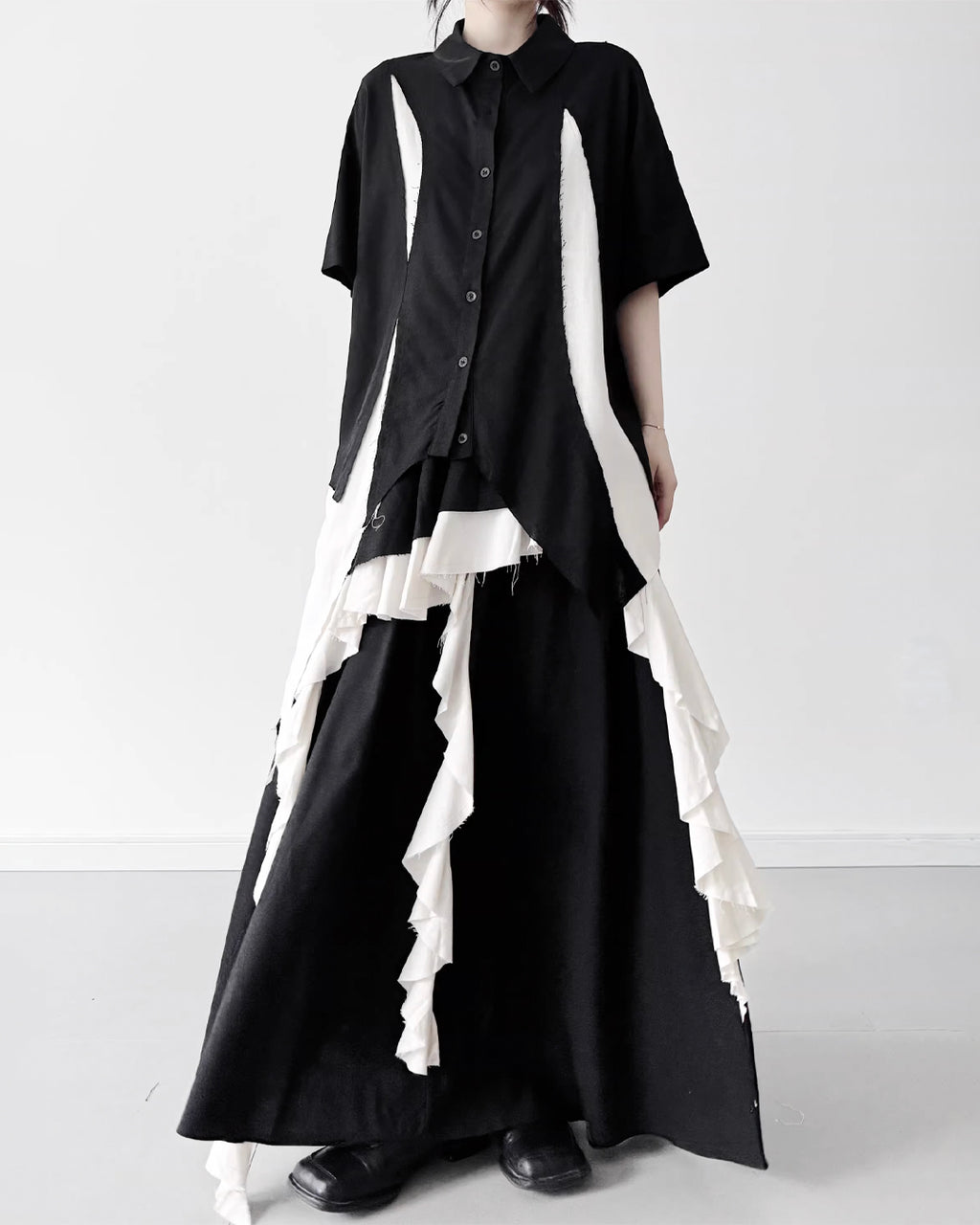 ♥RAW EDGE DRAPE PANEL SHIRT