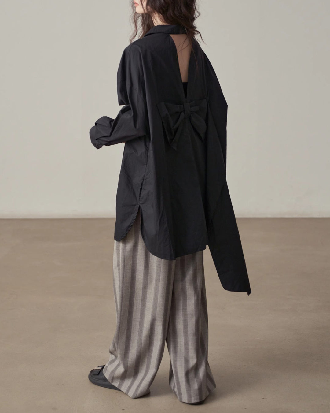♥BACK RIBBON OVERSIZED SHIRT