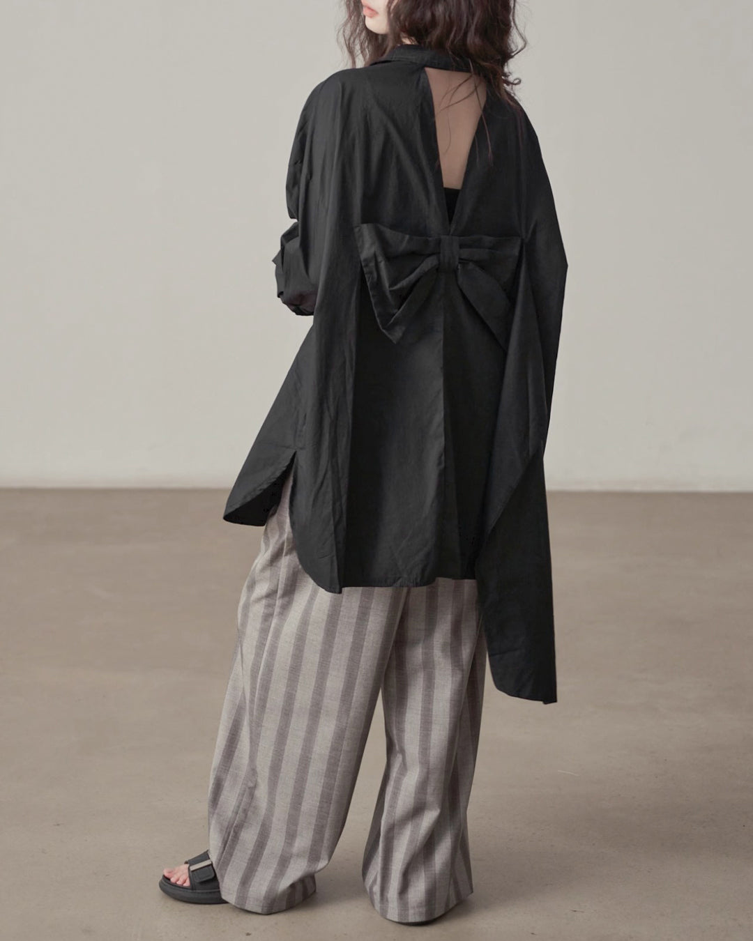 ♥BACK RIBBON OVERSIZED SHIRT