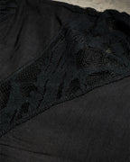 ♥CURVED LACE PANEL LONG SHIRT