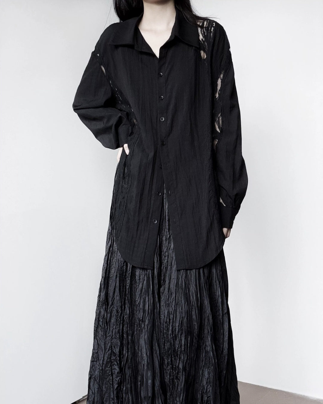♥CURVED LACE PANEL LONG SHIRT