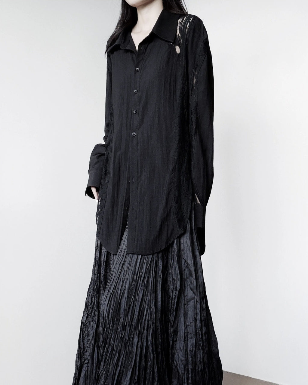 ♥CURVED LACE PANEL LONG SHIRT