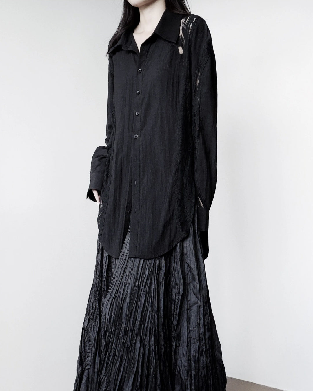 ♥CURVED LACE PANEL LONG SHIRT