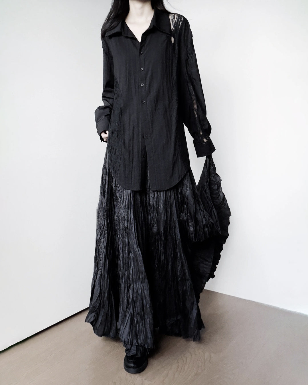 ♥CURVED LACE PANEL LONG SHIRT