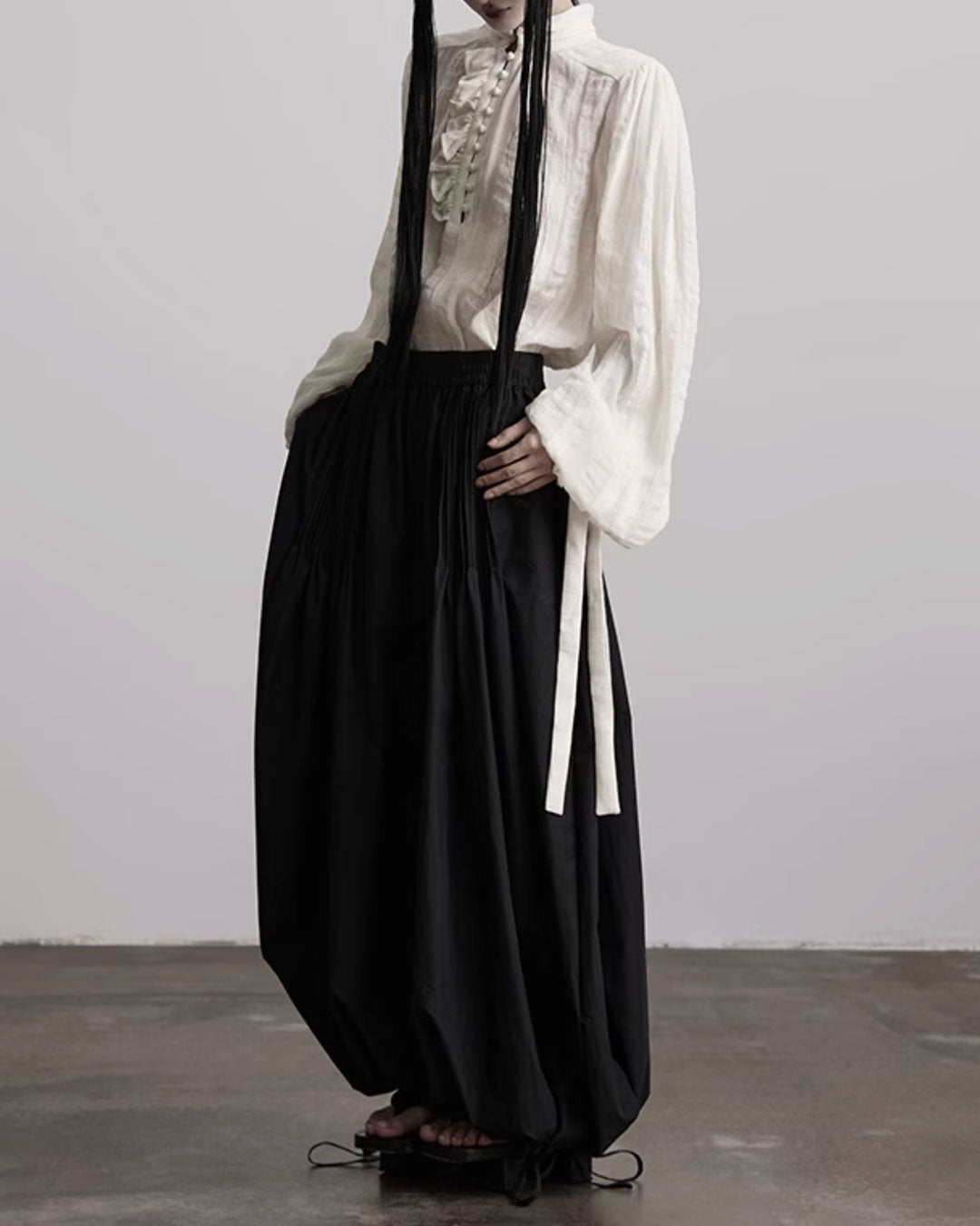 ♥VINTAGE RUFFLE FRONT BLOUSE