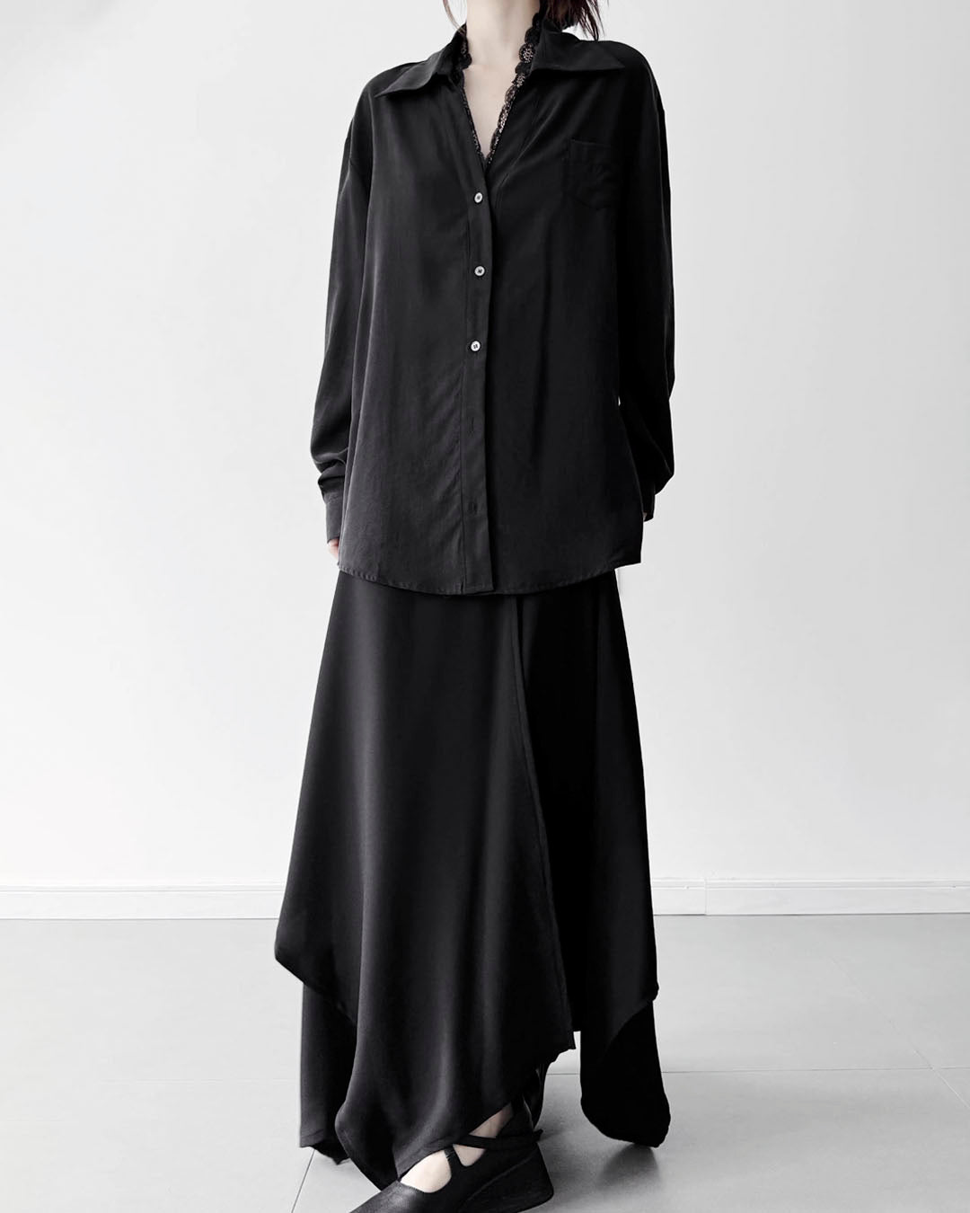 ♥LACE TRIM SHIRT