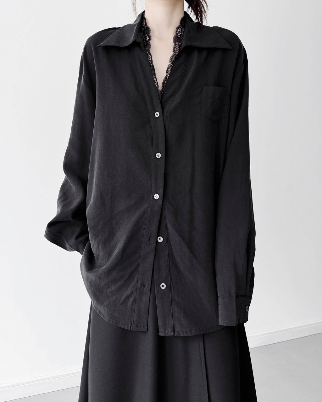 ♥LACE TRIM SHIRT