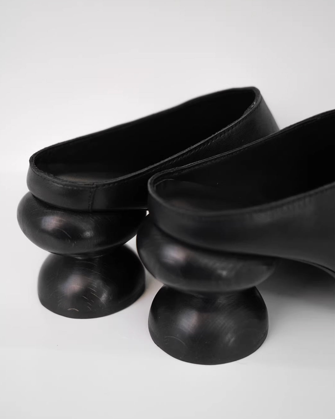♥SPHERE HEEL SQUARE LEATHER MULE