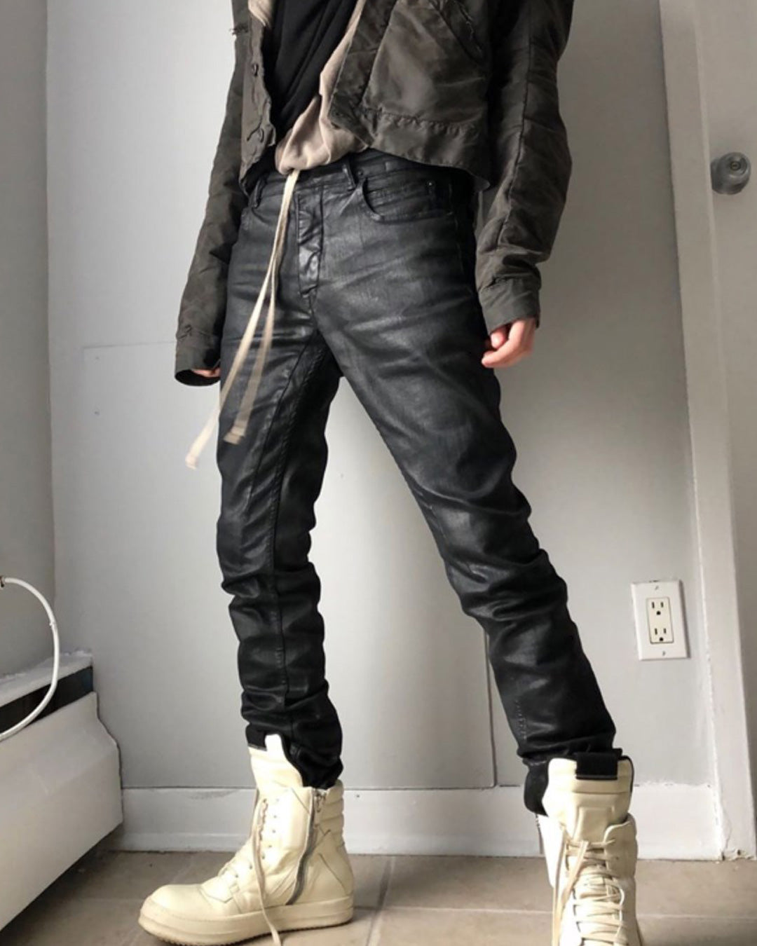 ♠CORDED WAX SLIM JEANS
