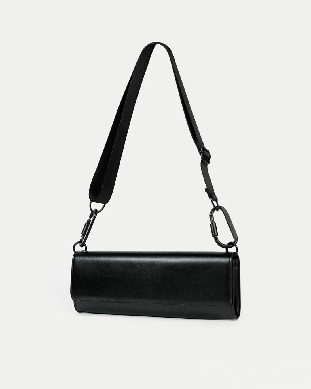 Black leather baguette online shoulder bag