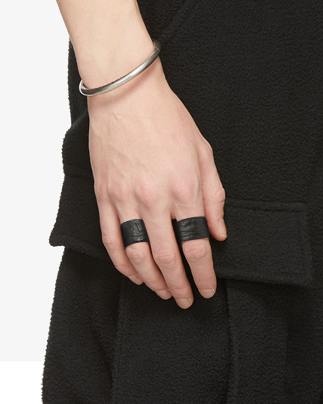 ♠♥BLACK BANDABE RING