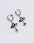 ♠♥GOTHIC CROSS PIERCE