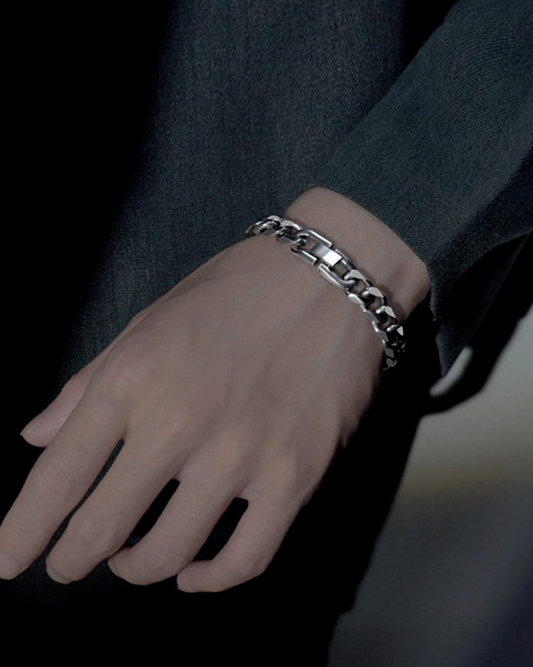♠♥FLAT BUCKLE CHAIN BRACELET
