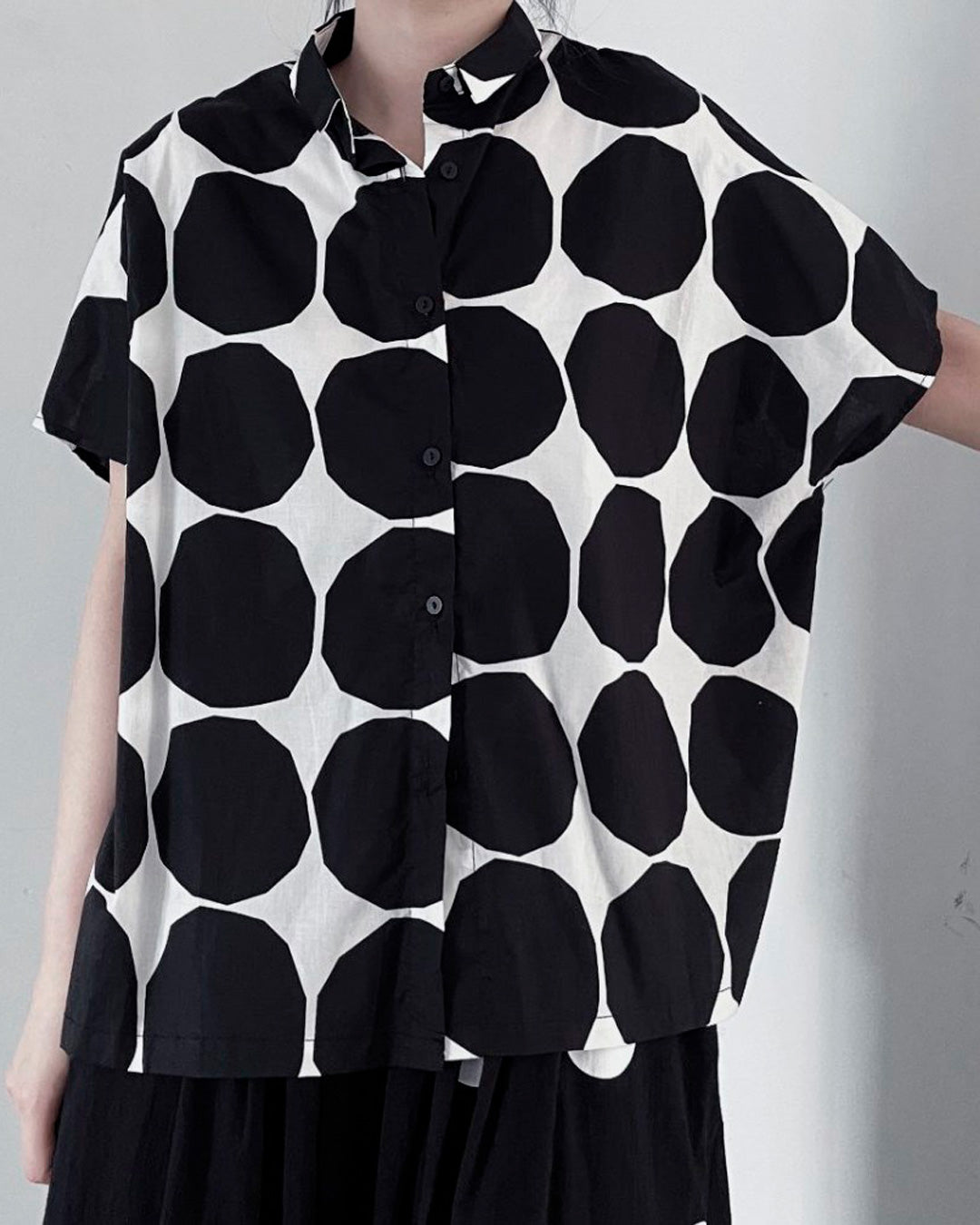♠♥BIG DOT PRINTED SHORT SLEEVE SHIRT